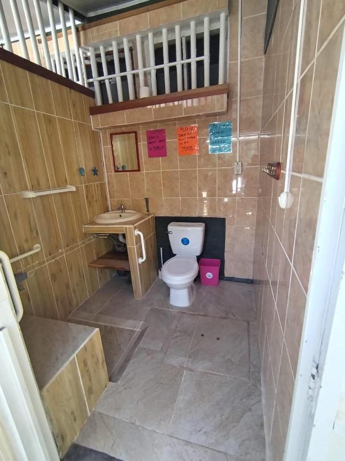 Cabina Caballo del Mar Parrita Exterior foto